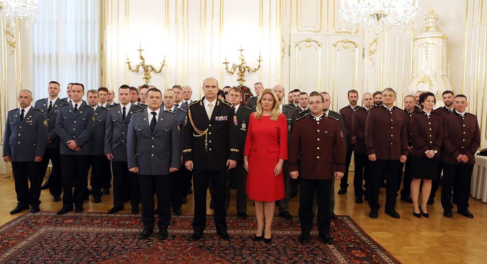 01 - Hasiči na novoročnom prijatí u prezidentky SR